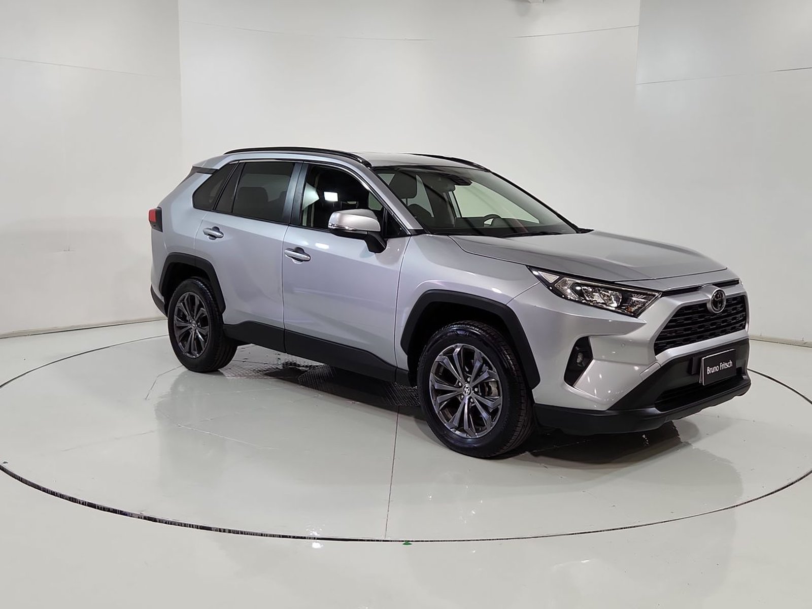 Toyota RAV4 4X2 2.0 AUT 2024 - Imagen 15 de 20