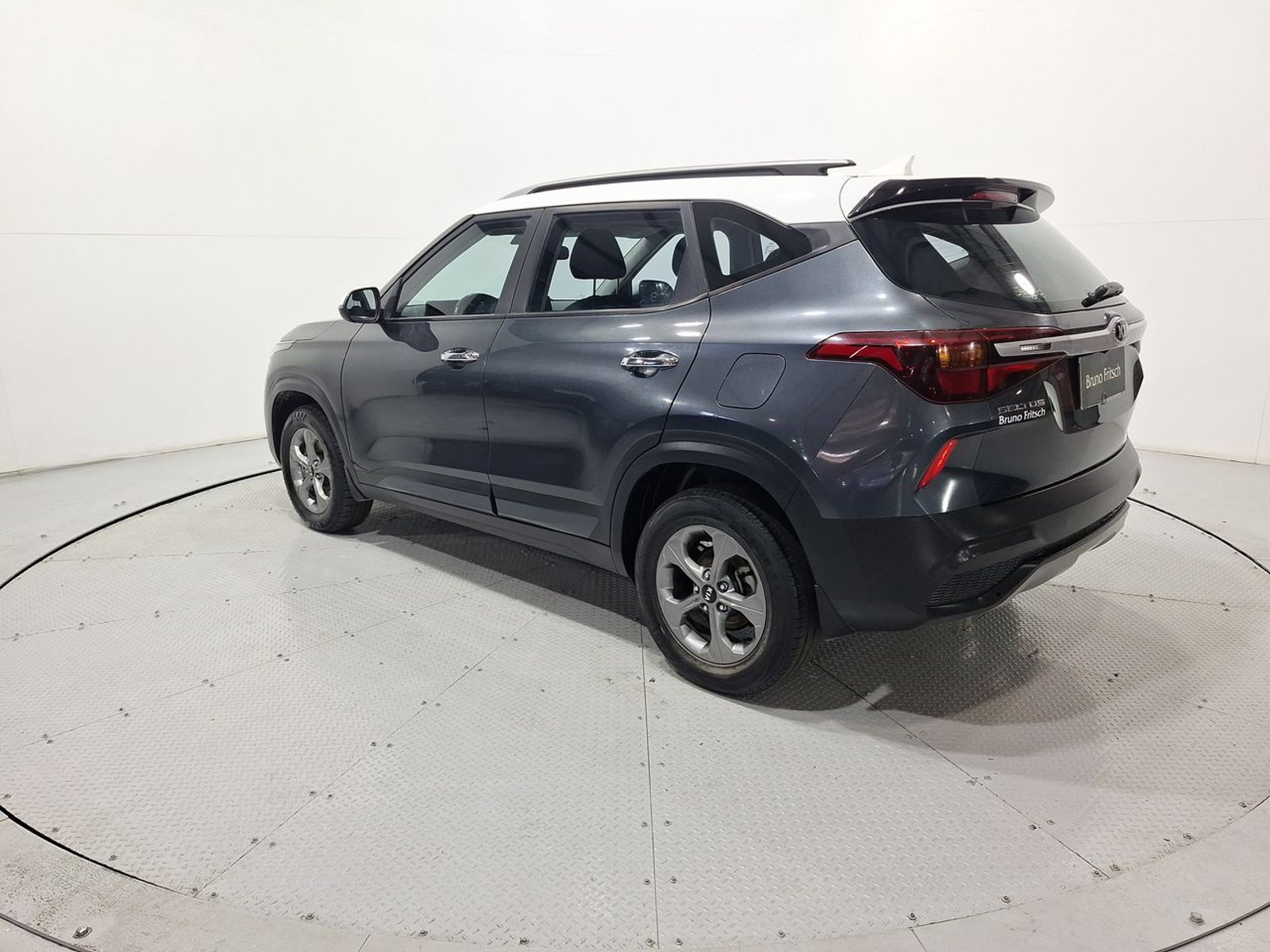 Kia SELTOS MPI 6MT 1.6 2020 - Imagen 5 de 20