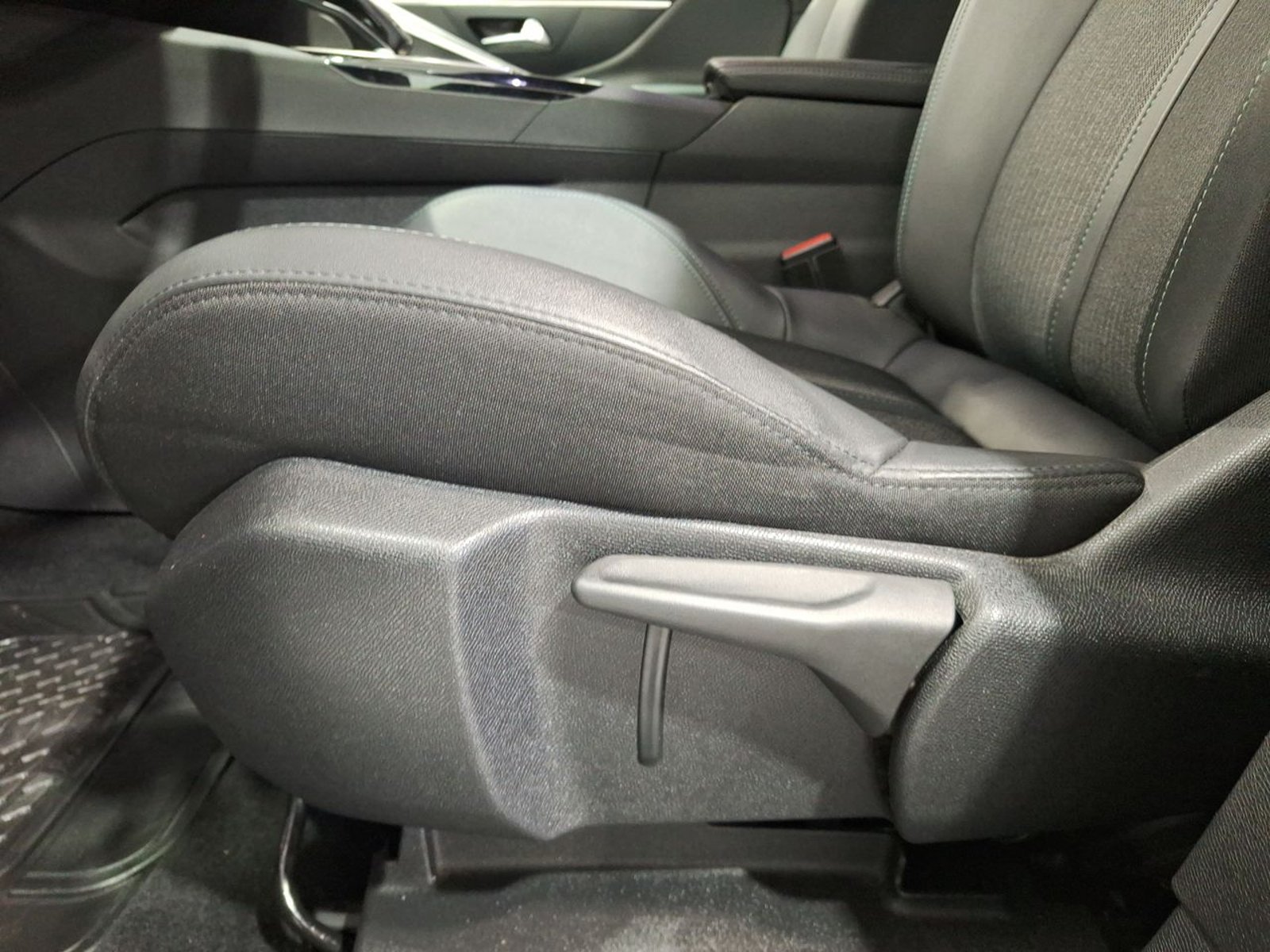 Peugeot 3008 THP 165HP 1.6 AUT 2023 - Imagen 17 de 20