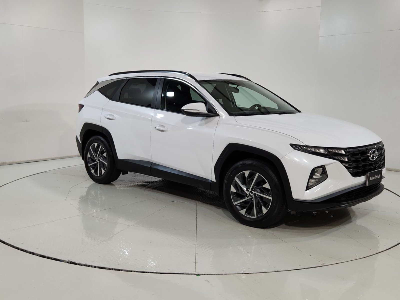 Hyundai TUCSON NX4 MPI 2.0 2024 - Imagen 15 de 20