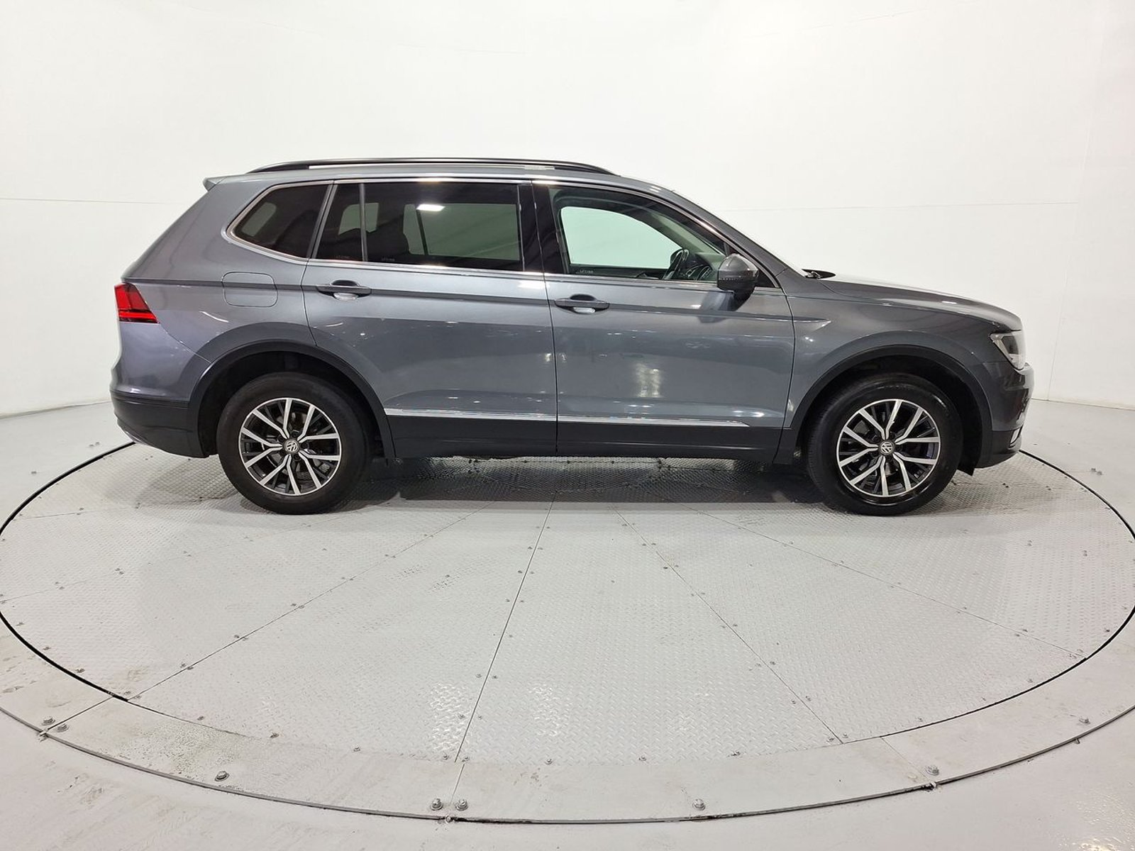 Volkswagen TIGUAN TSI 1.4 AUT 2019 - Imagen 10 de 20