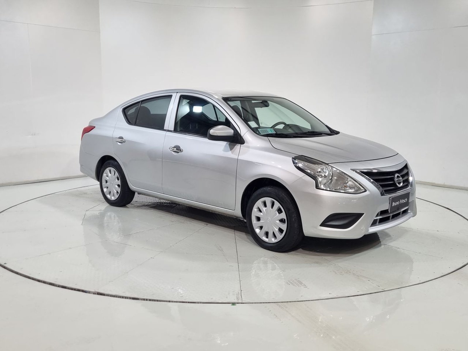 Nissan VERSA SEDAN 1.6 2019 - Imagen 15 de 20