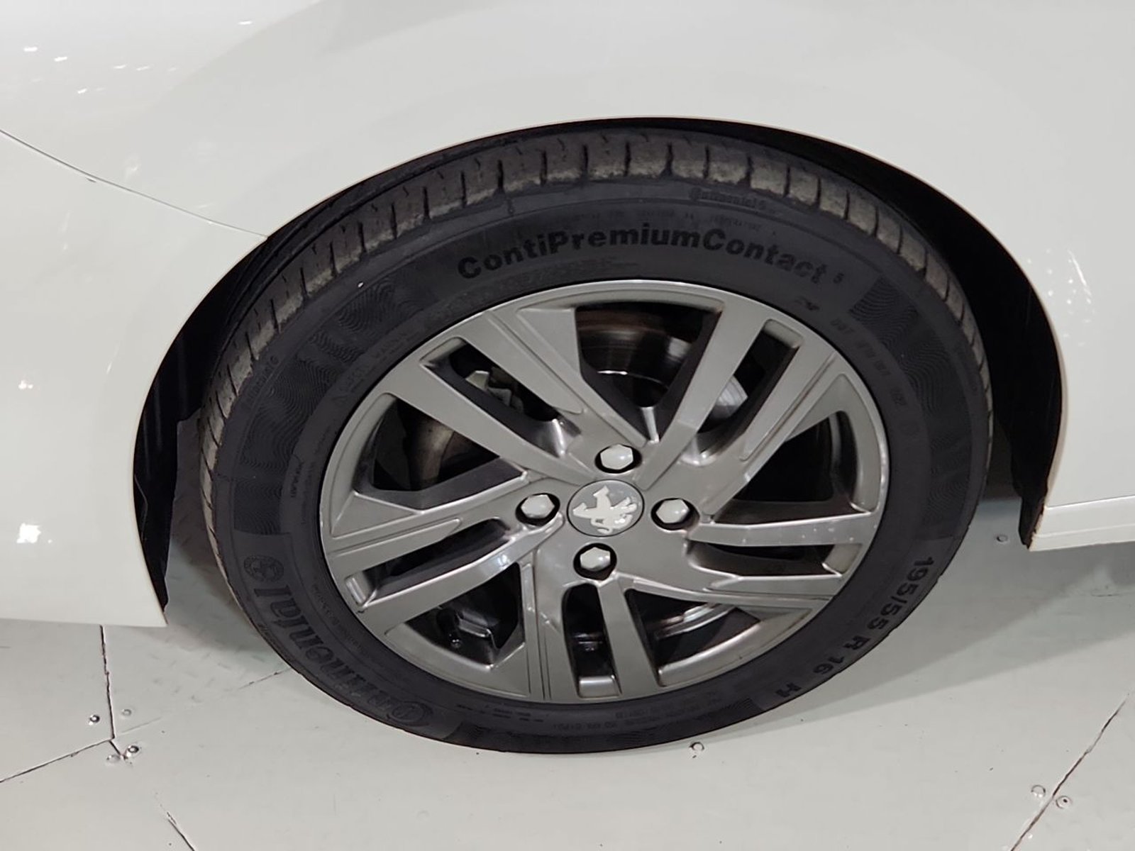 Peugeot 208 PURETECH 75 1.2 2023 - Imagen 18 de 20