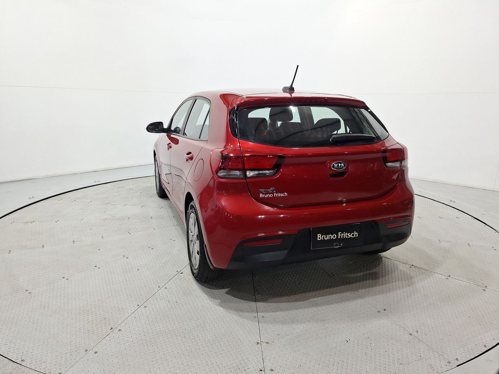 Kia RIO 5 HATCH BACK 1.4 2021 - Imagen 6 de 20