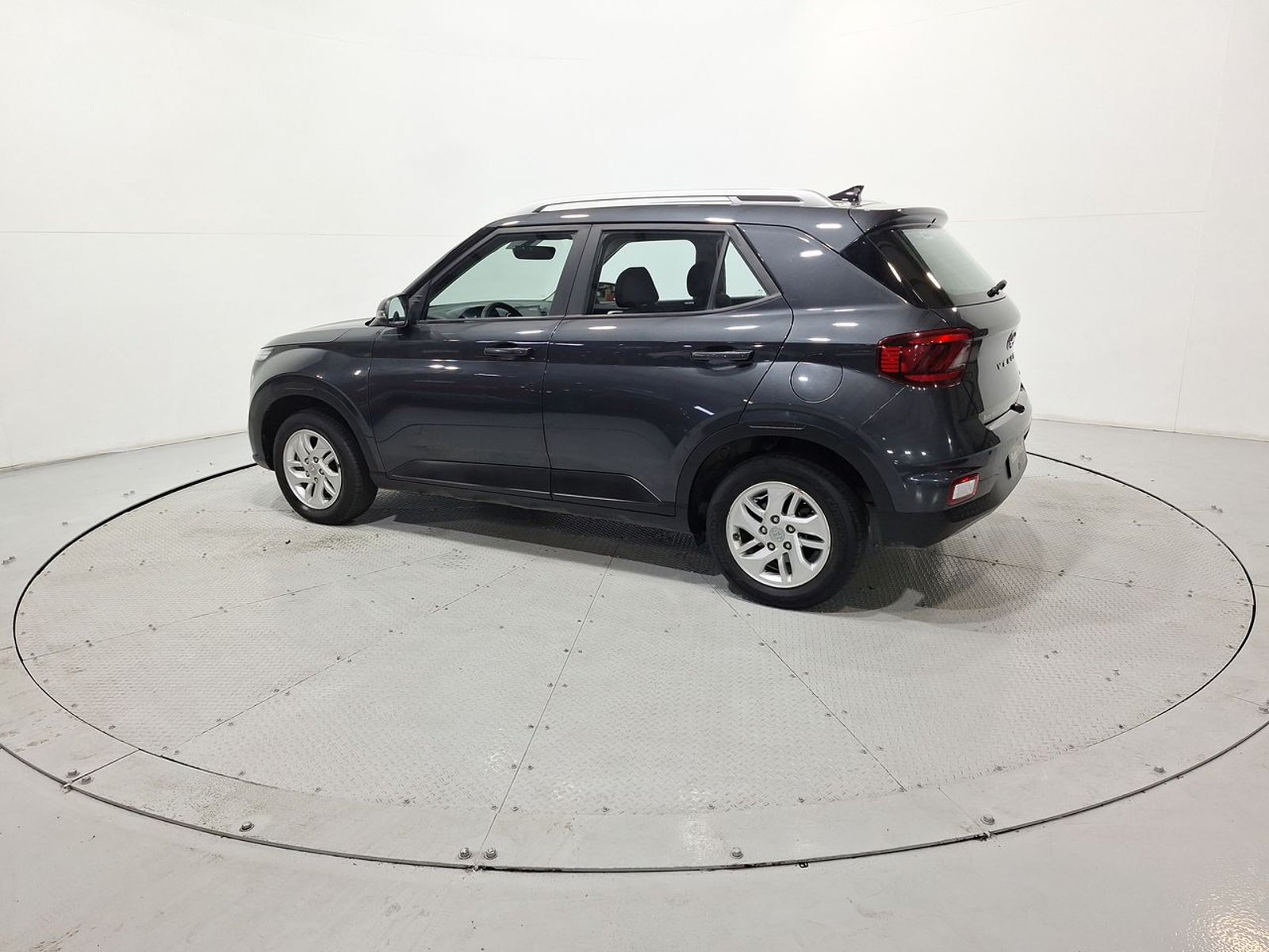 Hyundai VENUE QX 1.6 2022 - Imagen 5 de 20