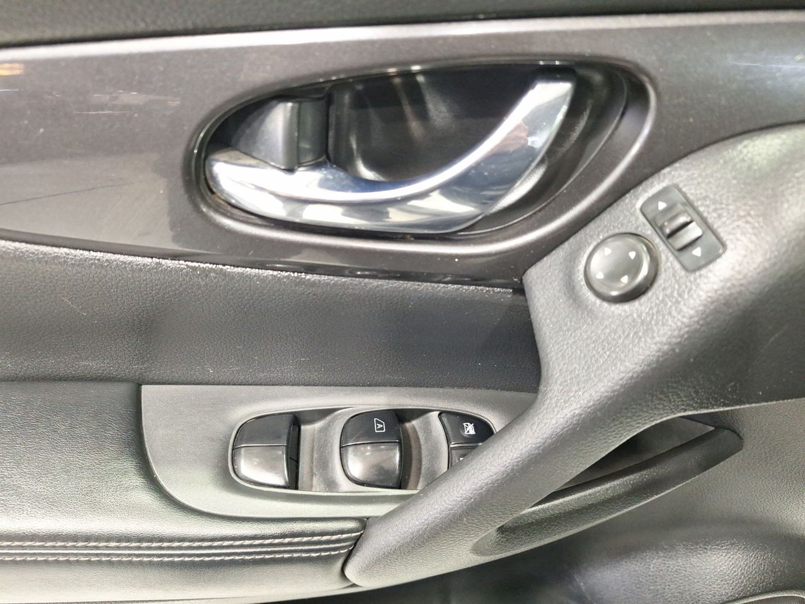 Nissan X-TRAIL NEW X TRAIL SENSE 4WD 2.5 AUT 2020 - Imagen 16 de 20