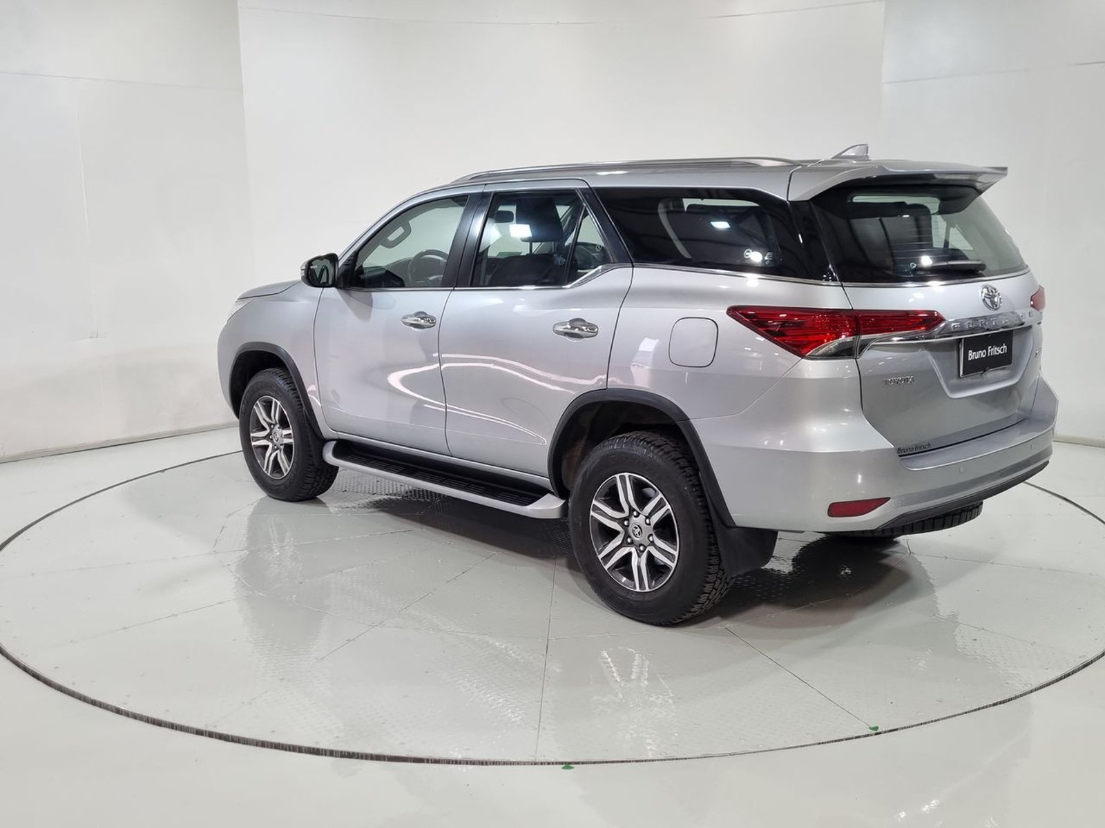 Toyota FORTUNER SRX 2.7 AUT 2020 - Imagen 7 de 20