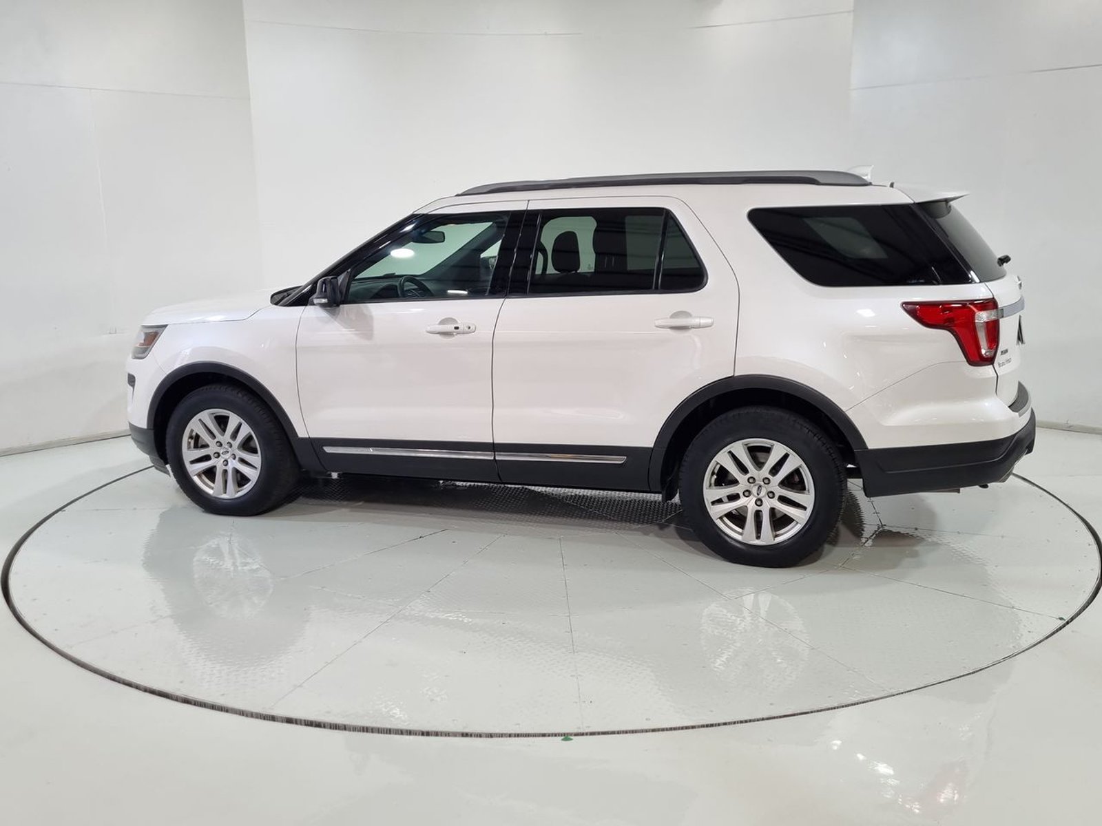 Ford EXPLORER XLT 3.5 AUT 2018 - Imagen 6 de 20