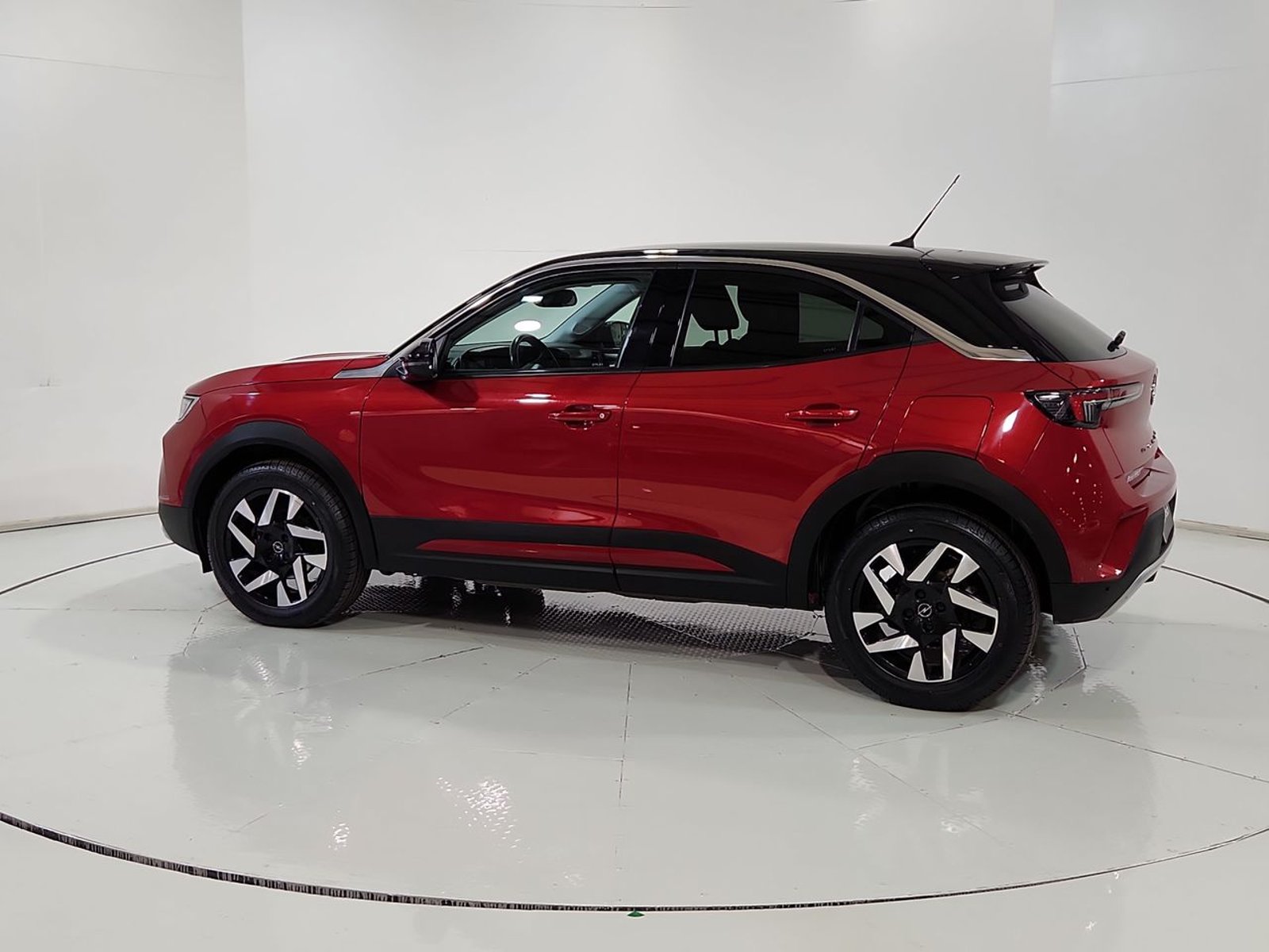Opel MOKKA 1.2T AUT 2023 - Imagen 6 de 20