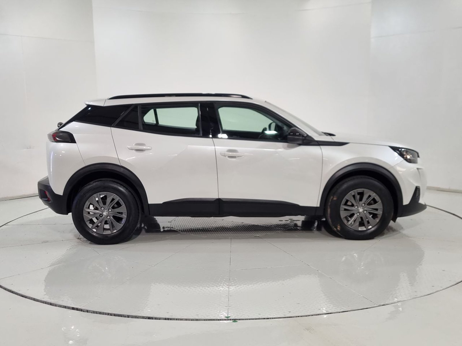 Peugeot 2008 PURETECH 130 1.2 2022 - Imagen 13 de 20