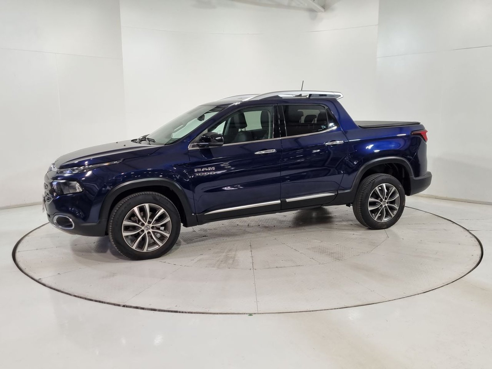 Ram 1000 LARAMIE 4X4 4P 2.0 AUT 2021 - Imagen 4 de 20