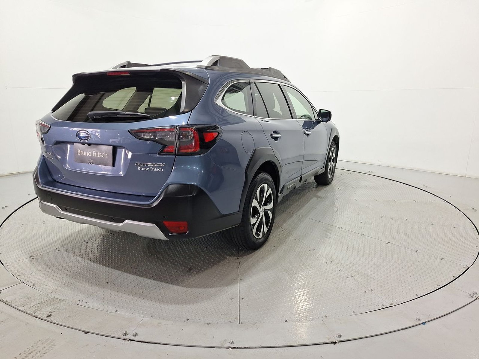 Subaru OUTBACK 4X4 CVT 2.5 AT 2023 - Imagen 8 de 20