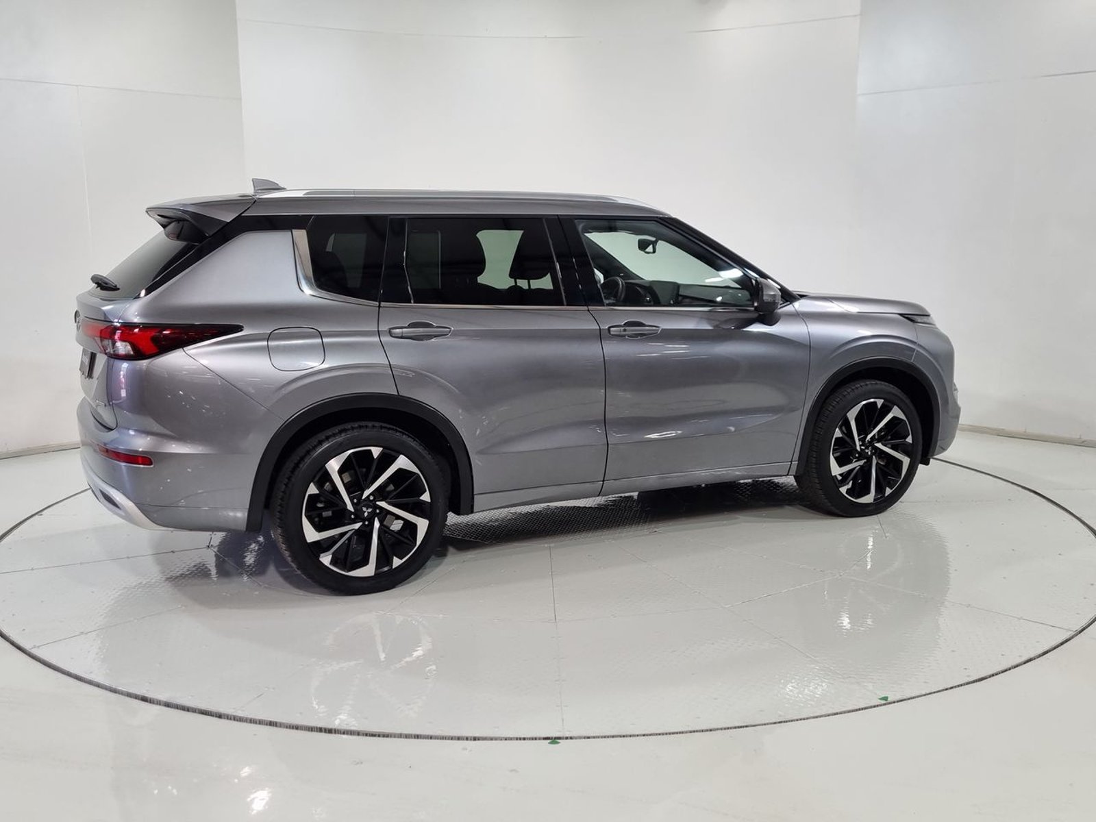 Mitsubishi OUTLANDER GLS LTD 4X4 2.5 AUT 2024 - Imagen 12 de 20