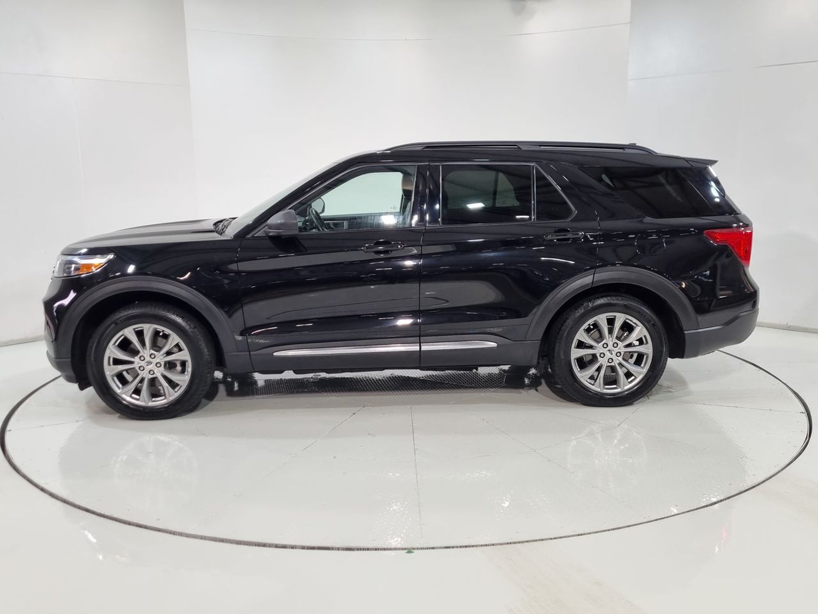 Ford EXPLORER XLT 2.3 AUT 2024 - Imagen 5 de 20
