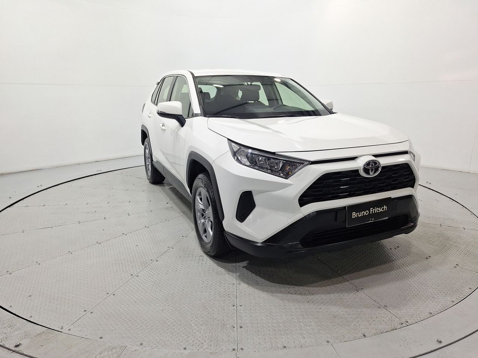 Toyota RAV4 4X2 2.0 AUT 2025 - Imagen 12 de 20