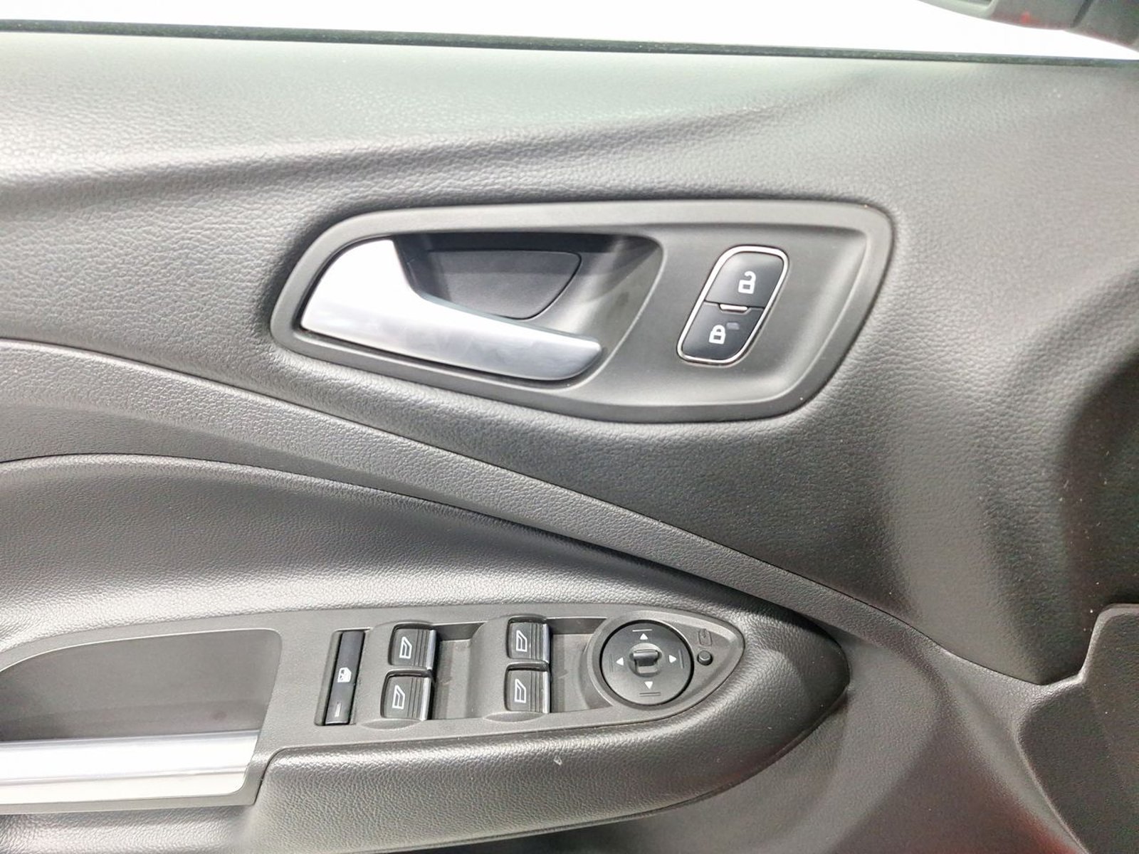 Ford ESCAPE 4X4 2.0 AUT 2020 - Imagen 16 de 20