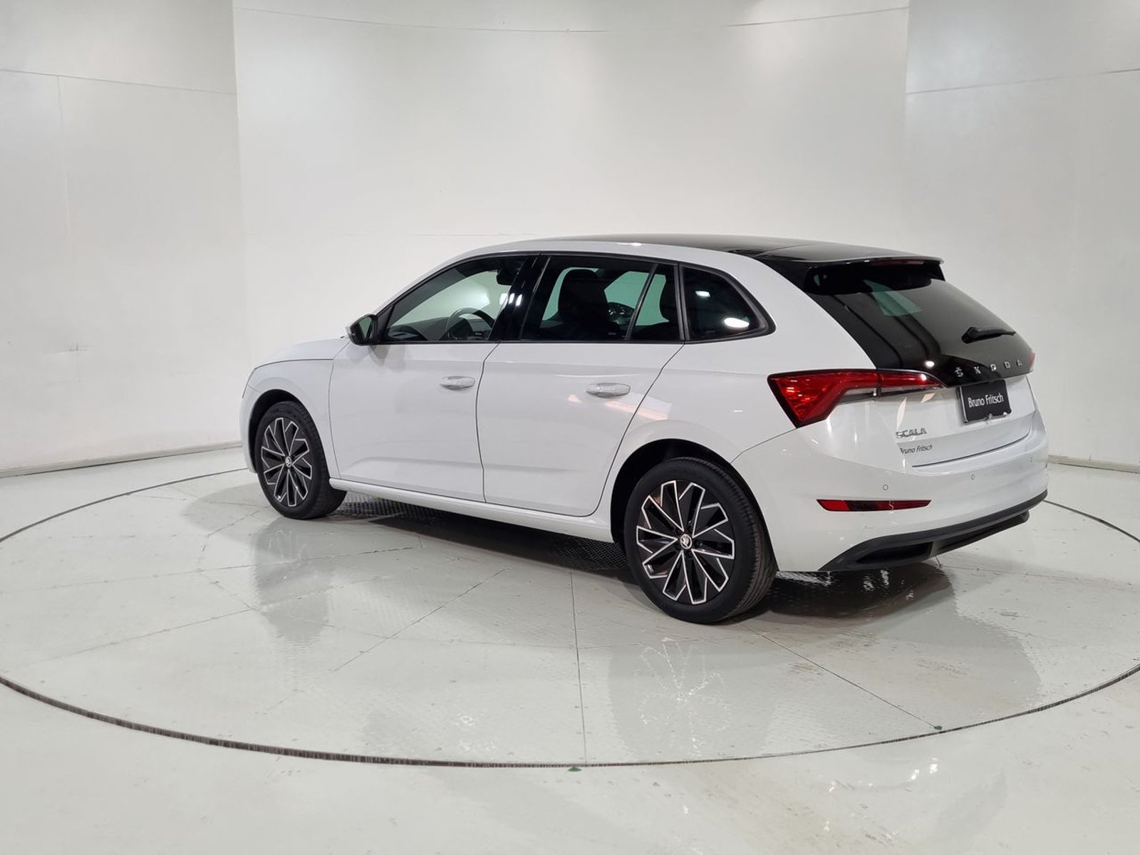 Skoda SCALA TSI HB 1.5 AUT 2023 - Imagen 7 de 20