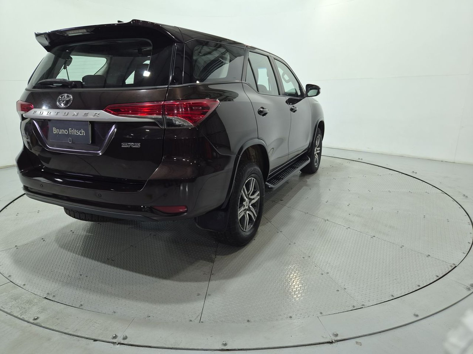 Toyota FORTUNER 2.7 AUT 2018 - Imagen 8 de 20
