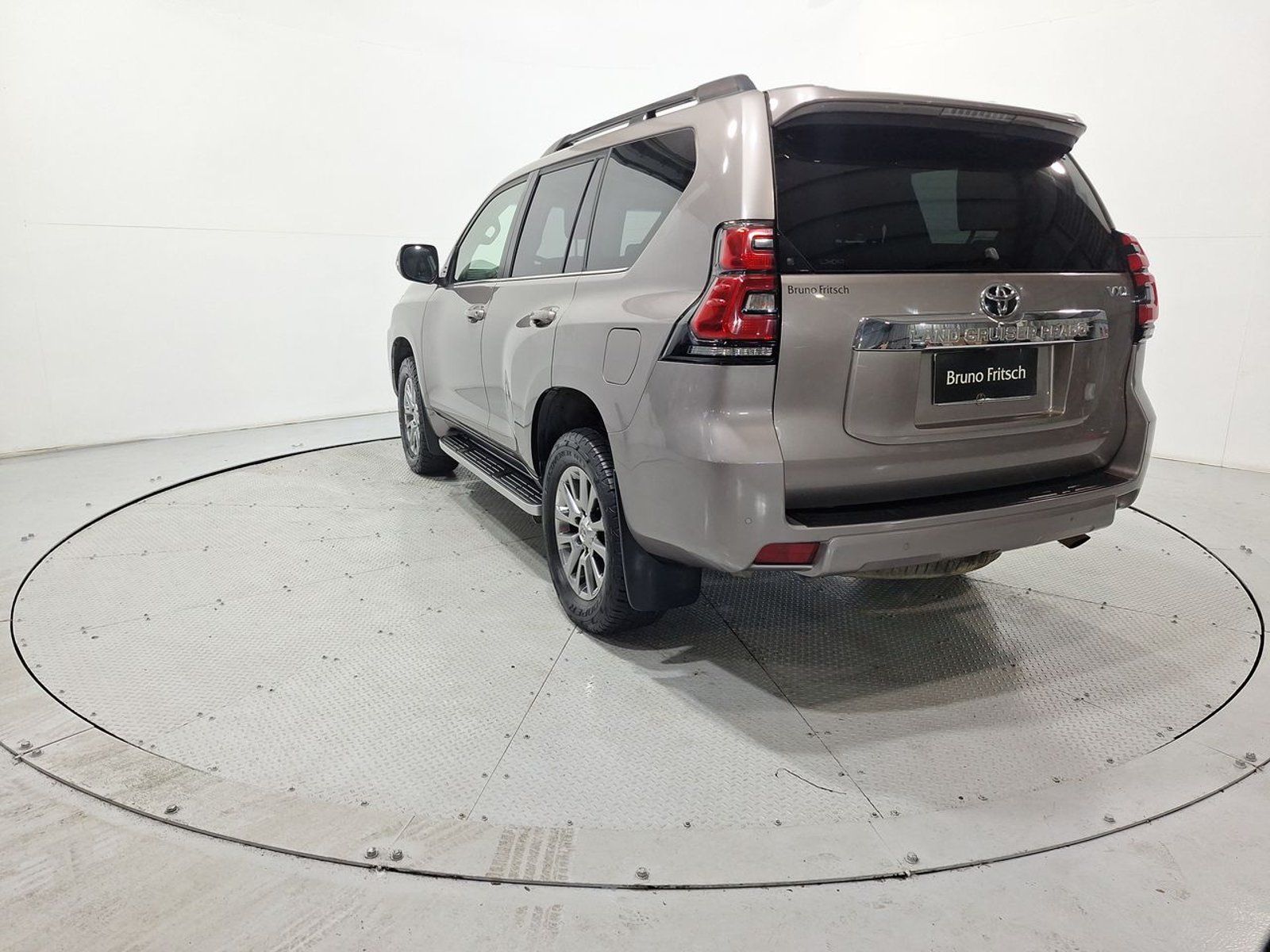 Toyota LAND CRUISER NEW LAND CRUISER PRADO LTD 4.0 AUT 2019 - Imagen 6 de 20