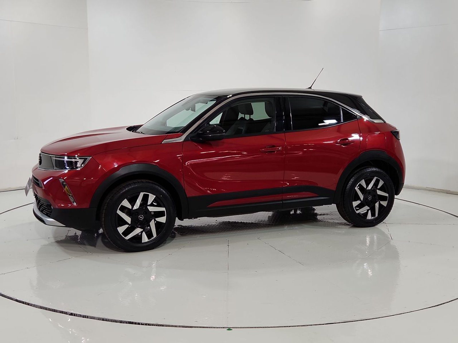 Opel MOKKA 1.2T AUT 2023 - Imagen 4 de 20