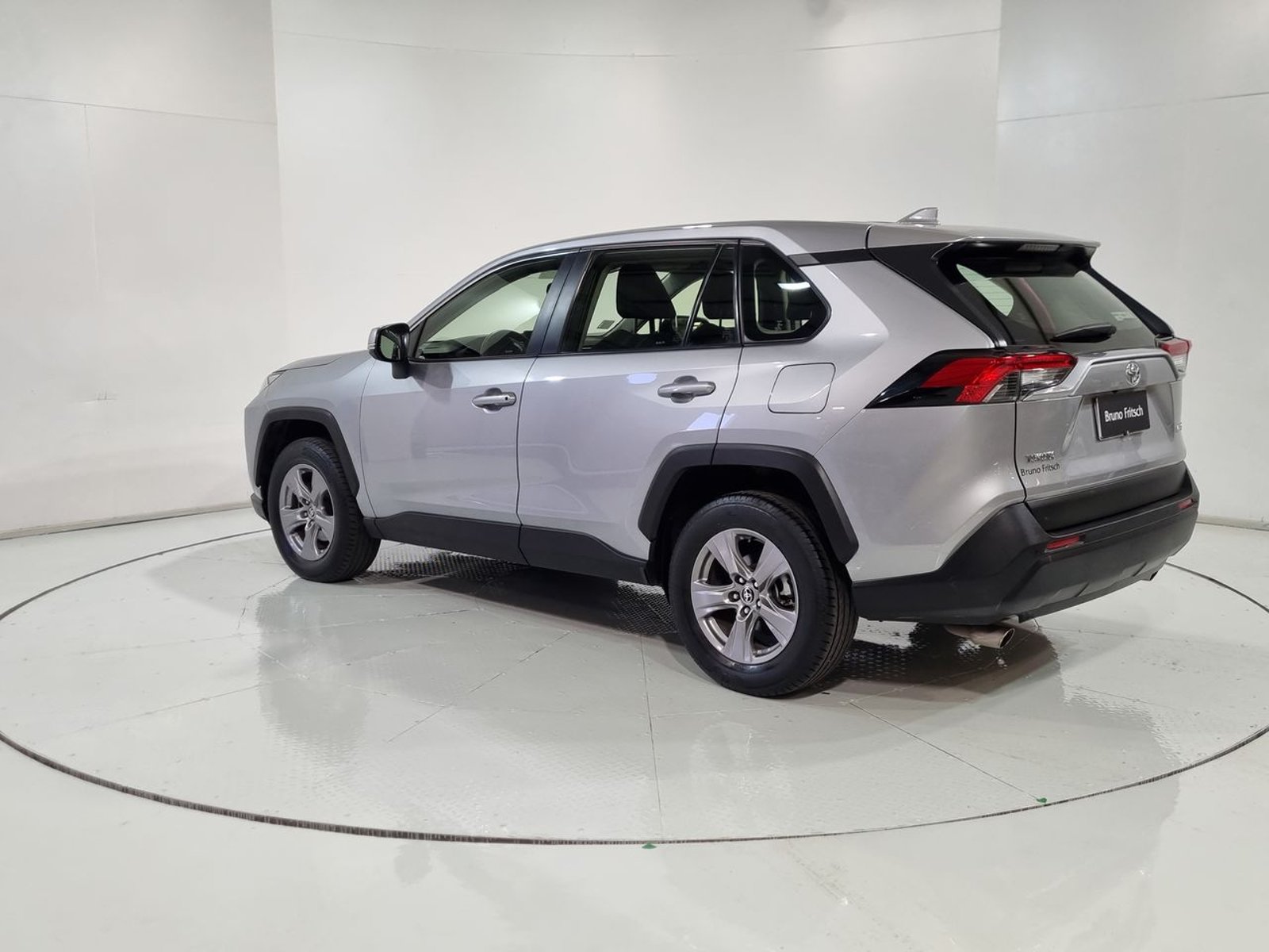 Toyota RAV4 OTTO 2.0 AUT 2023 - Imagen 7 de 20