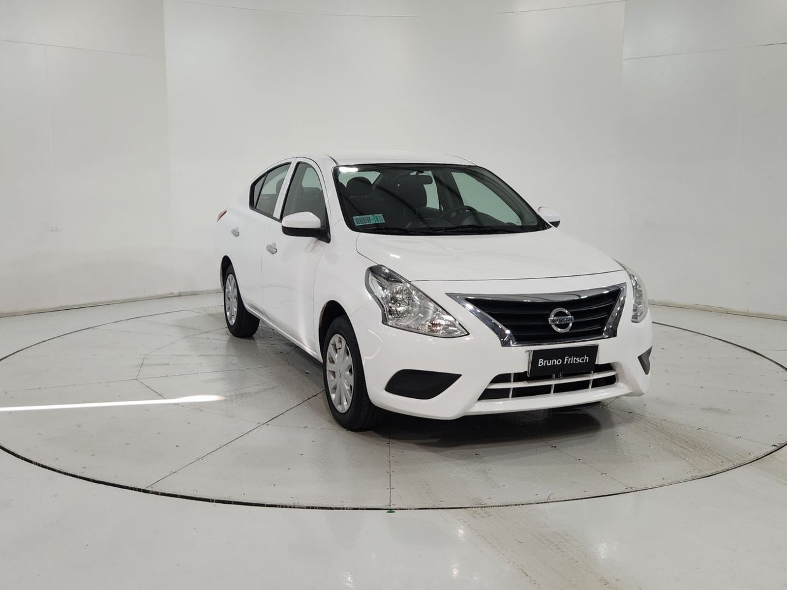 Nissan VERSA SENSE 1.6 2017 - Imagen 16 de 20