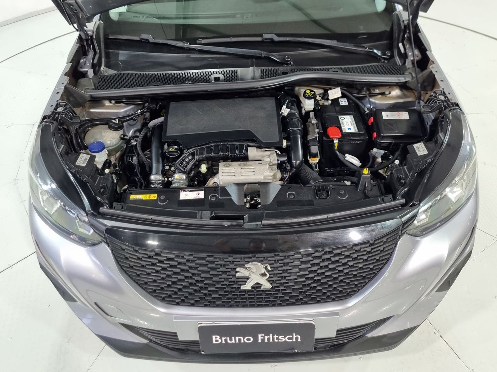 Peugeot 2008 PURETECH 130 1.2 2021 - Imagen 19 de 20