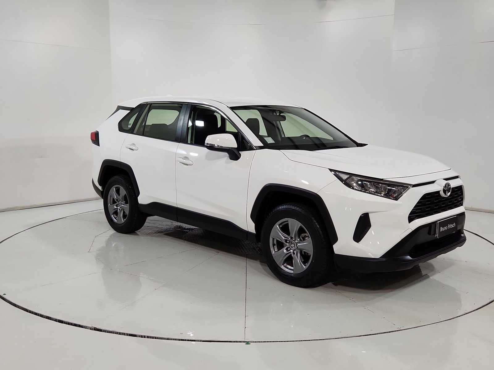 Toyota RAV4 4X2 2.0 AUT 2023 - Imagen 15 de 20
