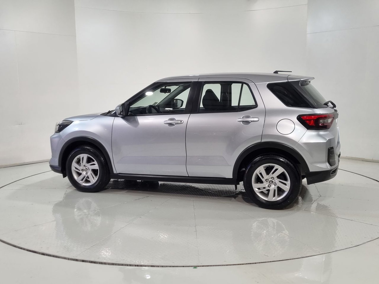 Toyota RAIZE CVT 1.2 AUT 2023 - Imagen 6 de 20