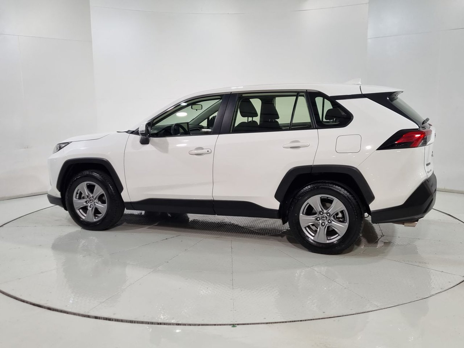 Toyota RAV4 4X2 2.0 AUT 2025 - Imagen 6 de 20