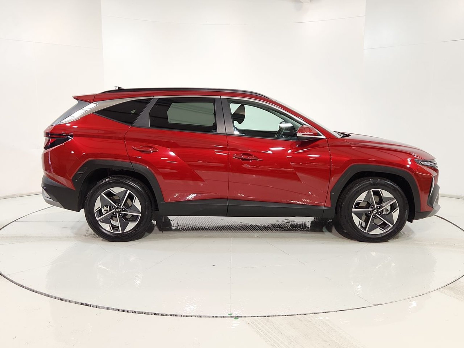 Hyundai TUCSON NX4 GDI 4X2 1.6 AUT 2025 - Imagen 13 de 20