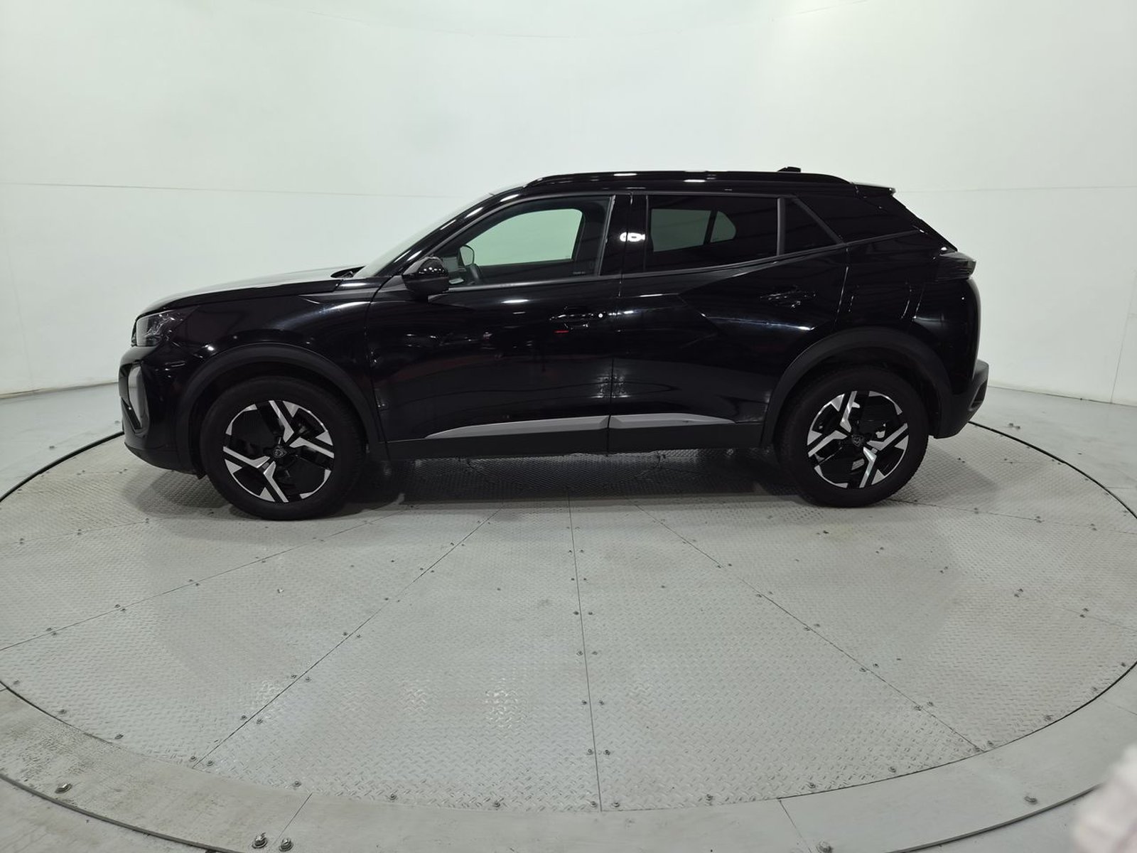 Peugeot 2008 ALLURE 130 1.2 2024 - Imagen 4 de 20