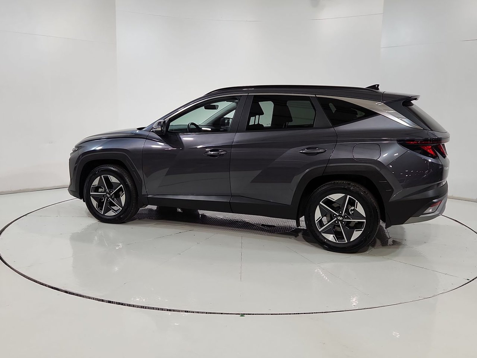 Hyundai TUCSON NX4 2.0 AUT 2025 - Imagen 6 de 20