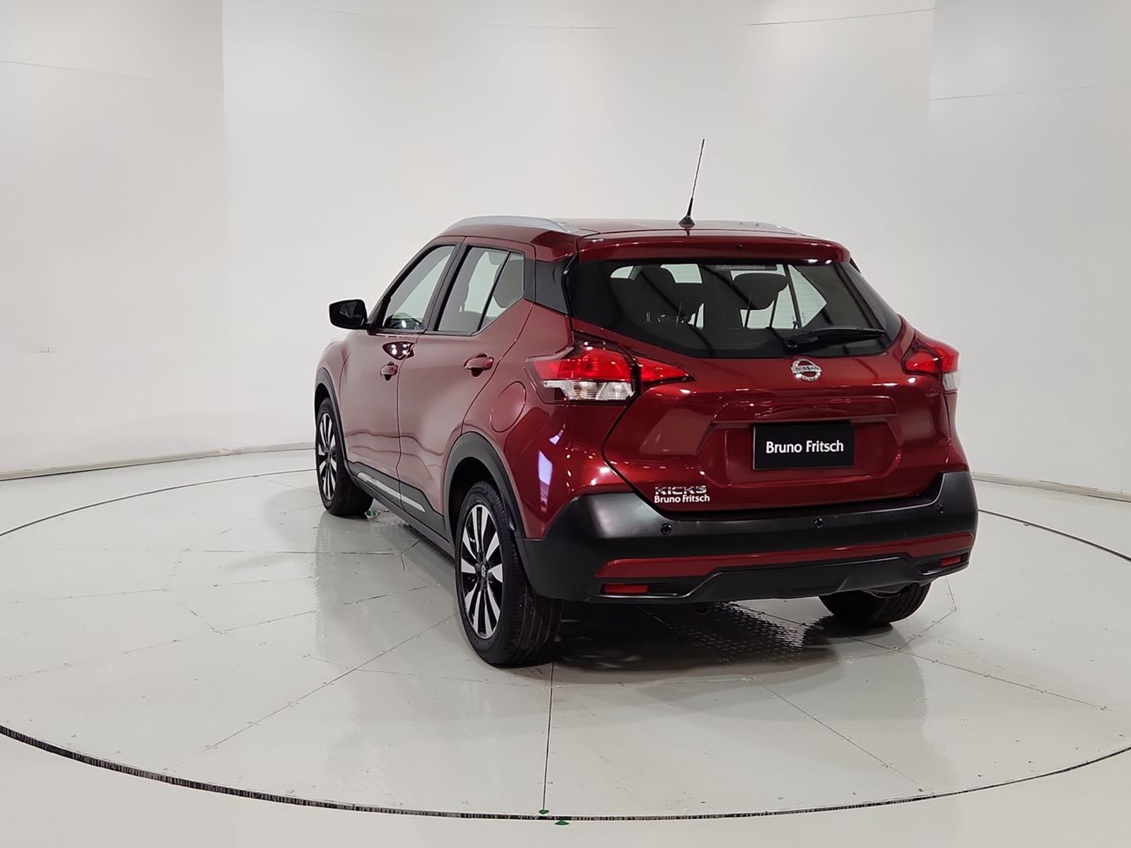 Nissan KICKS 1.6 2019 - Imagen 8 de 20