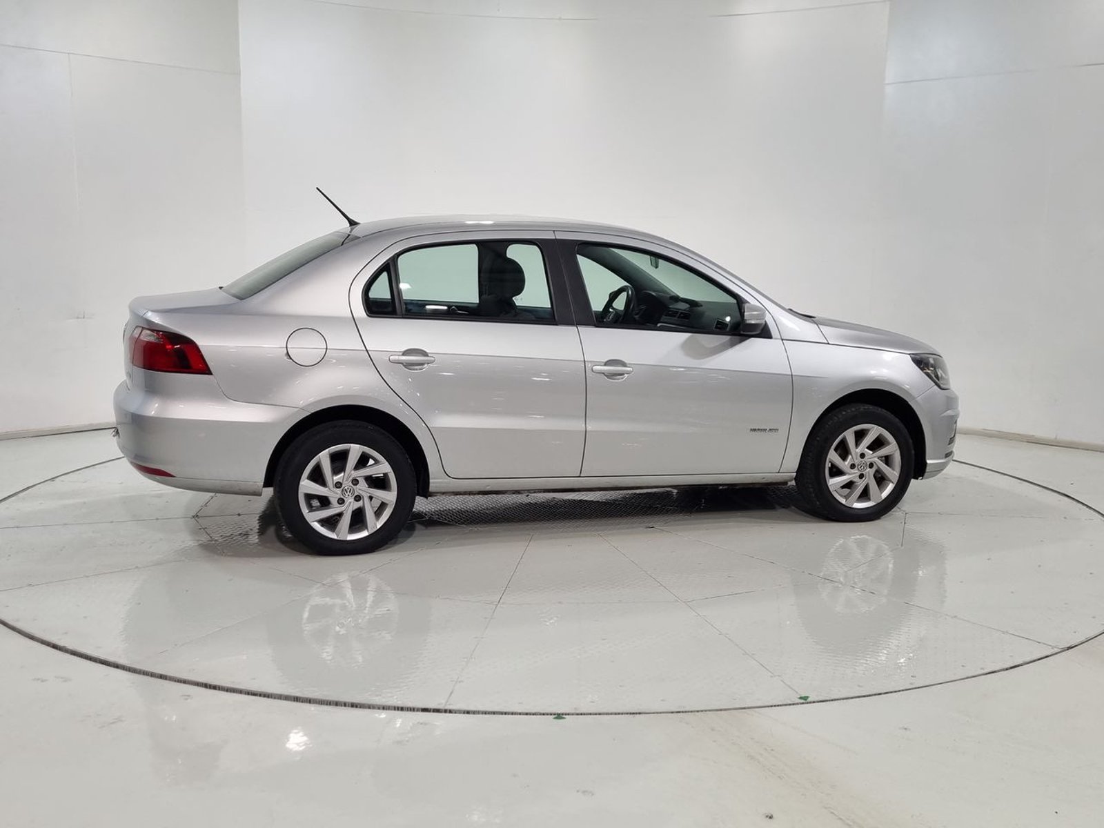 Volkswagen VOYAGE 1.6 AUT 2022 - Imagen 12 de 20