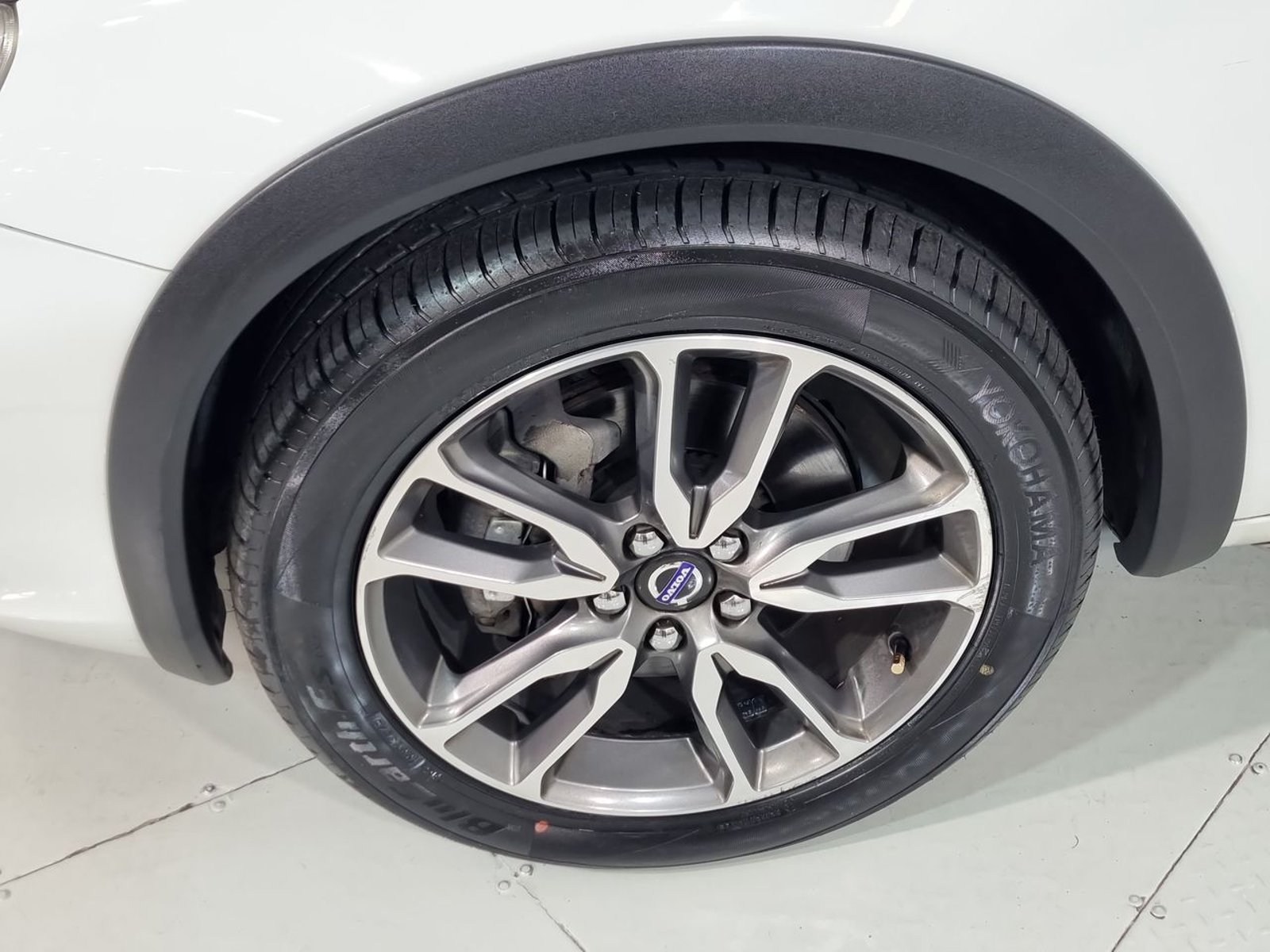 Volvo V60CC T5 AWD 2.5 2017 - Imagen 18 de 20
