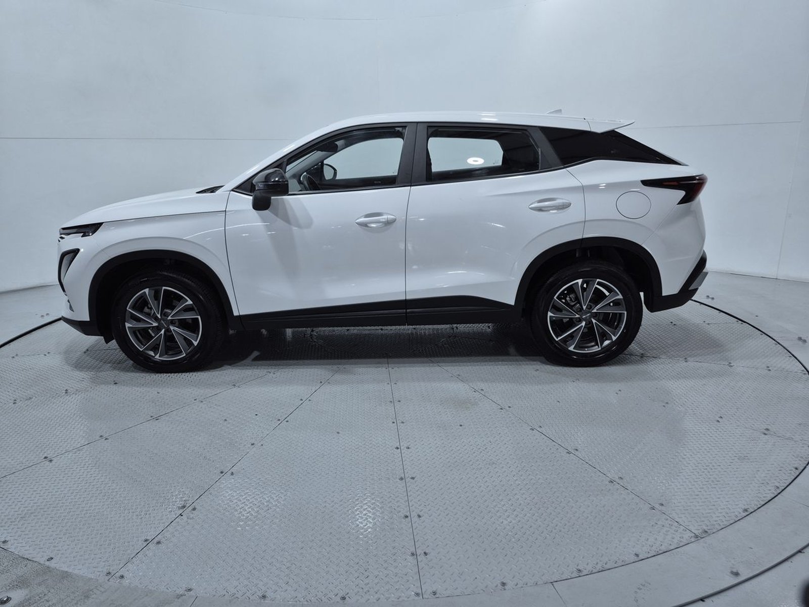 Omoda C5 4X2 1.5 AUT 2025 - Imagen 4 de 20