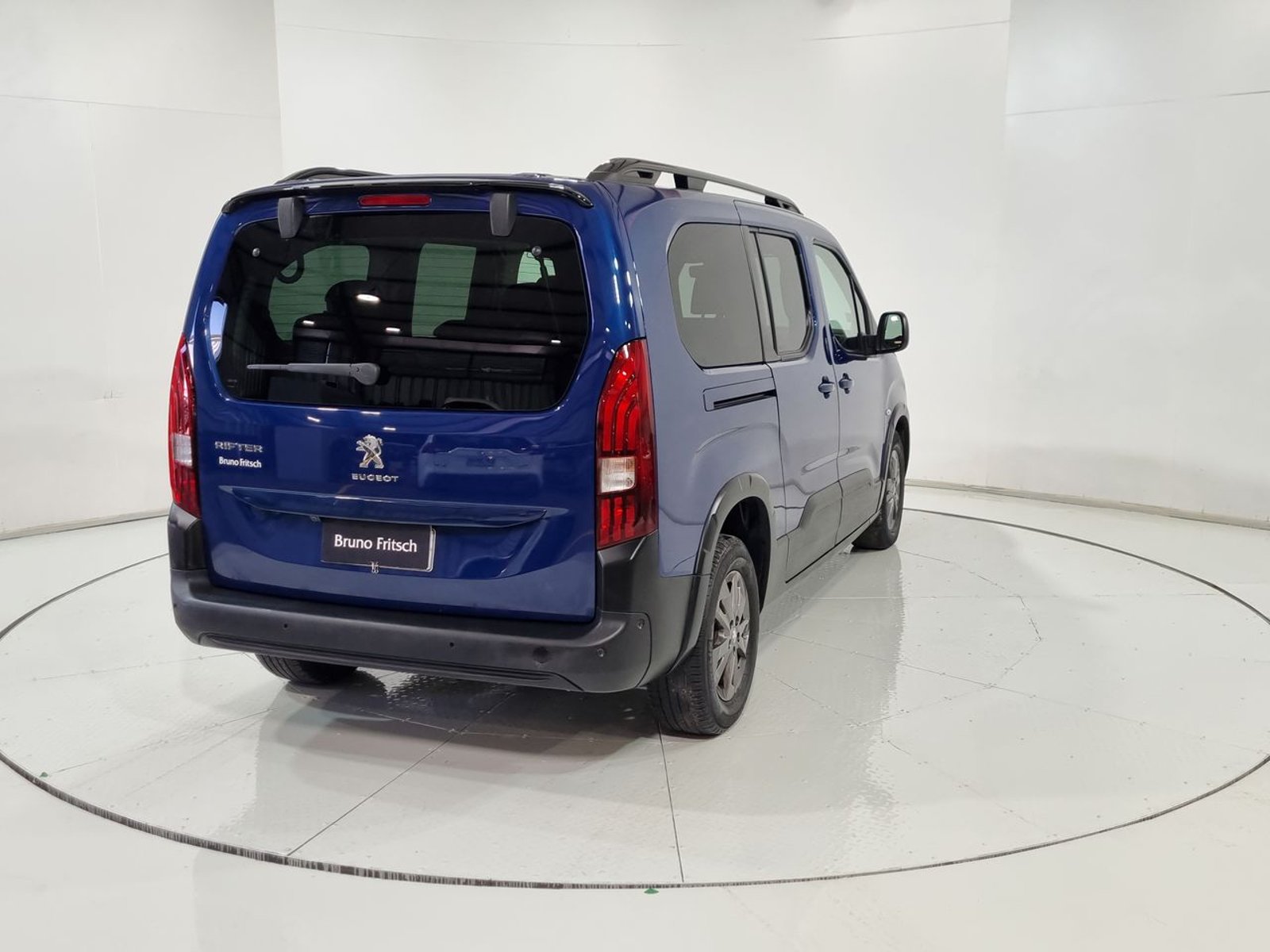 Peugeot RIFTER ALLURE BLUEHDI 1.5 AUT 2023 - Imagen 10 de 20
