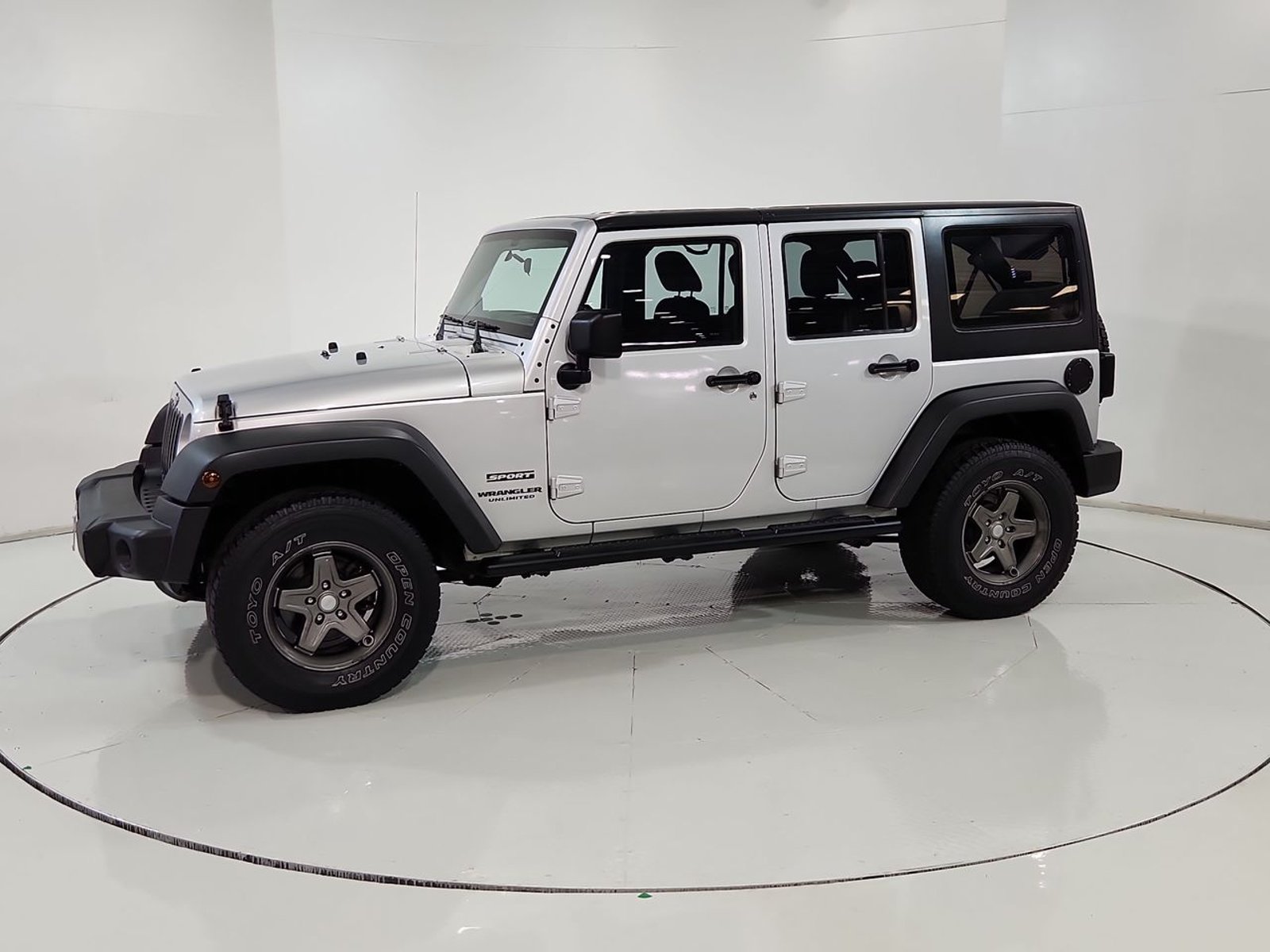 Jeep WRANGLER UNLIMITED SPORT 3.6 AUT 2013 - Imagen 4 de 20