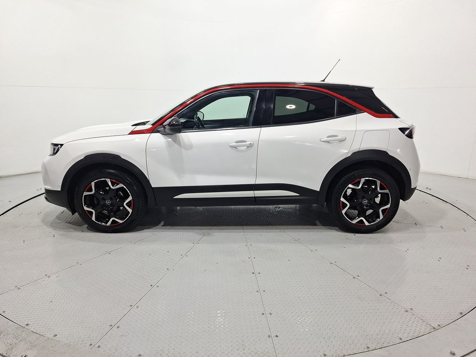 Opel MOKKA 1.2T AUT 2022 - Imagen 4 de 20