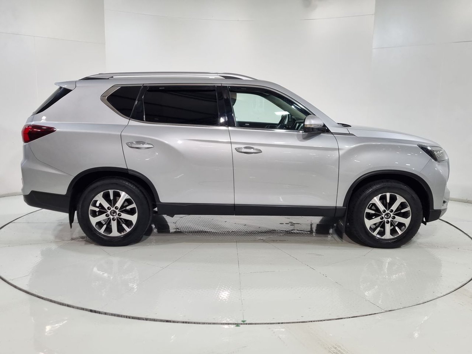 Ssangyong REXTON NEW REXTON GLX TD 2.2 AUT 2022 - Imagen 13 de 20