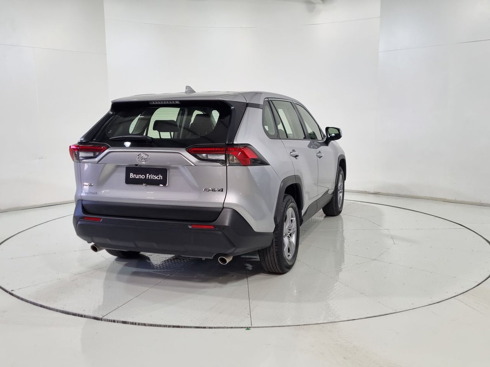 Toyota RAV4 4X2 2.0 AT 2026 - Imagen 10 de 20