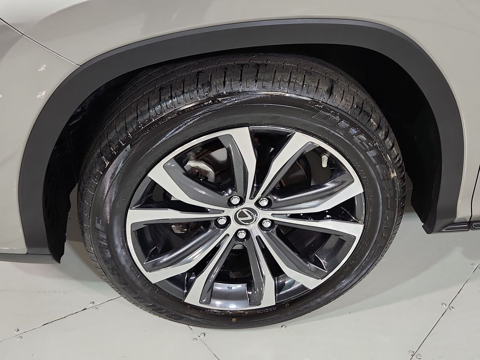 Lexus RX350 4X4 3.5 AT 2022 - Imagen 18 de 20