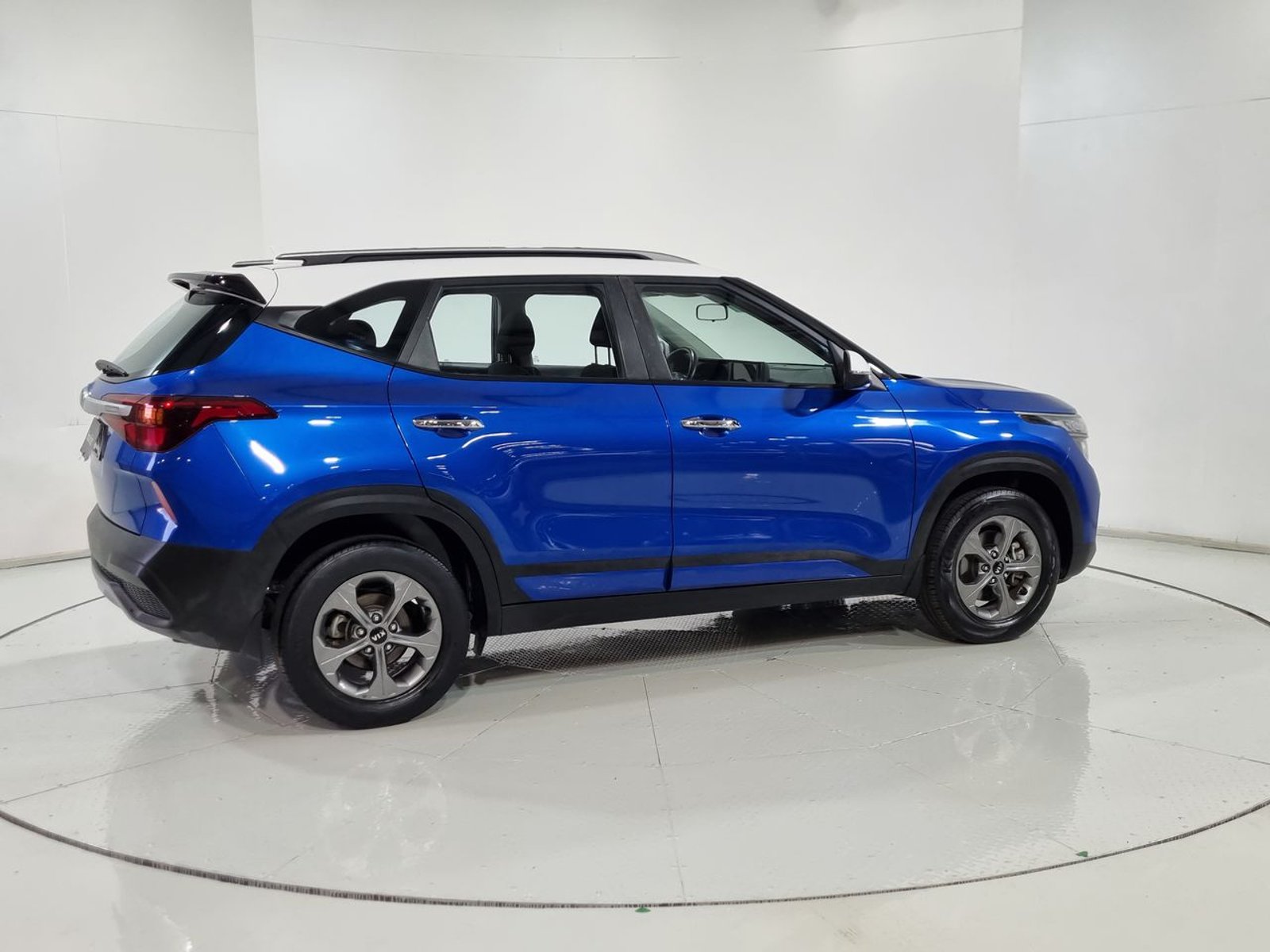 Kia SELTOS MPI 6MT 1.6 2021 - Imagen 12 de 20