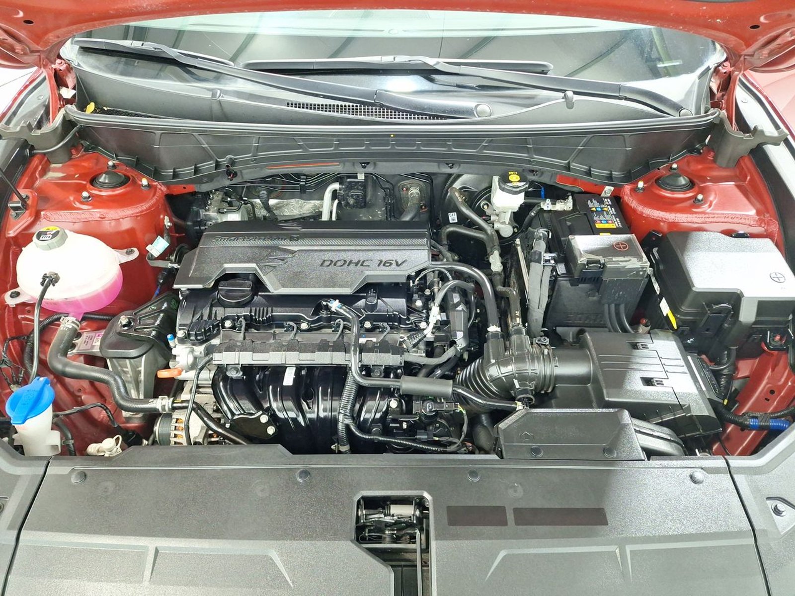 Hyundai TUCSON NX4 MPI 2.0 2024 - Imagen 15 de 20