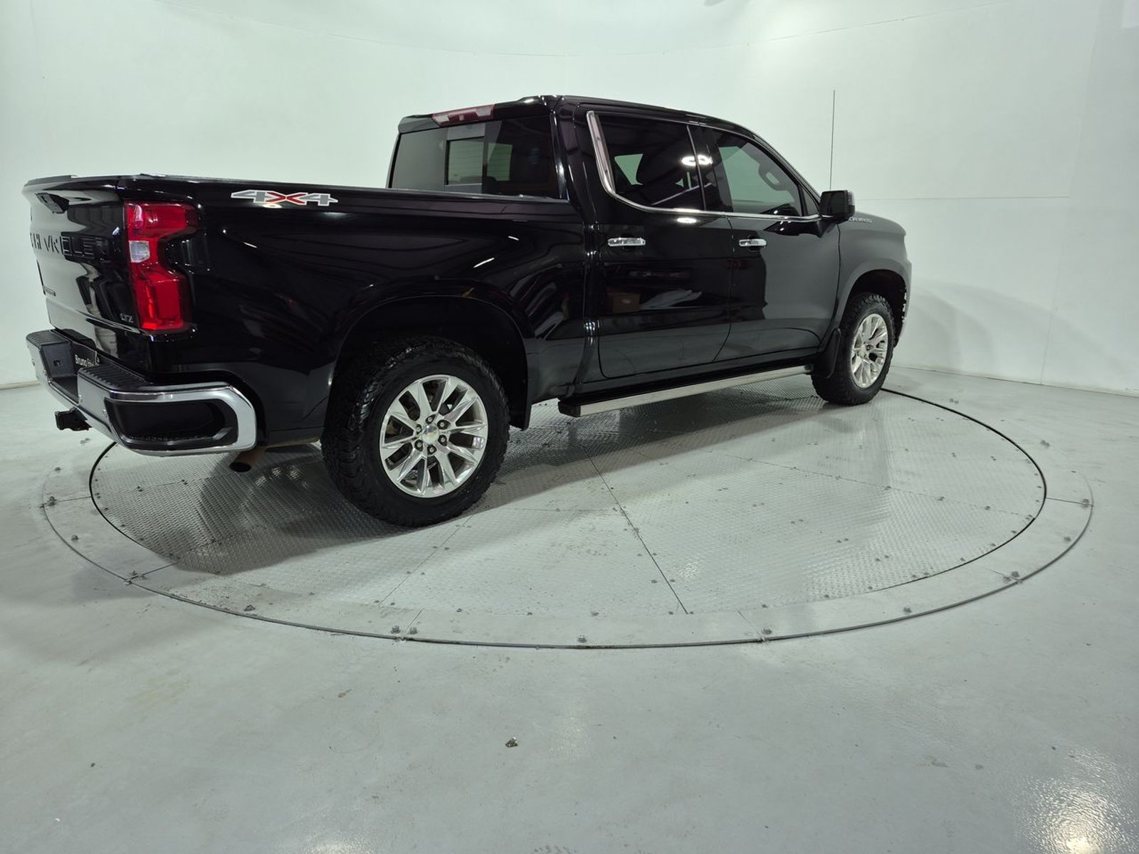 Chevrolet SILVERADO DCAB 4X4 SOHC 5.3 AUT 2020 - Imagen 9 de 20