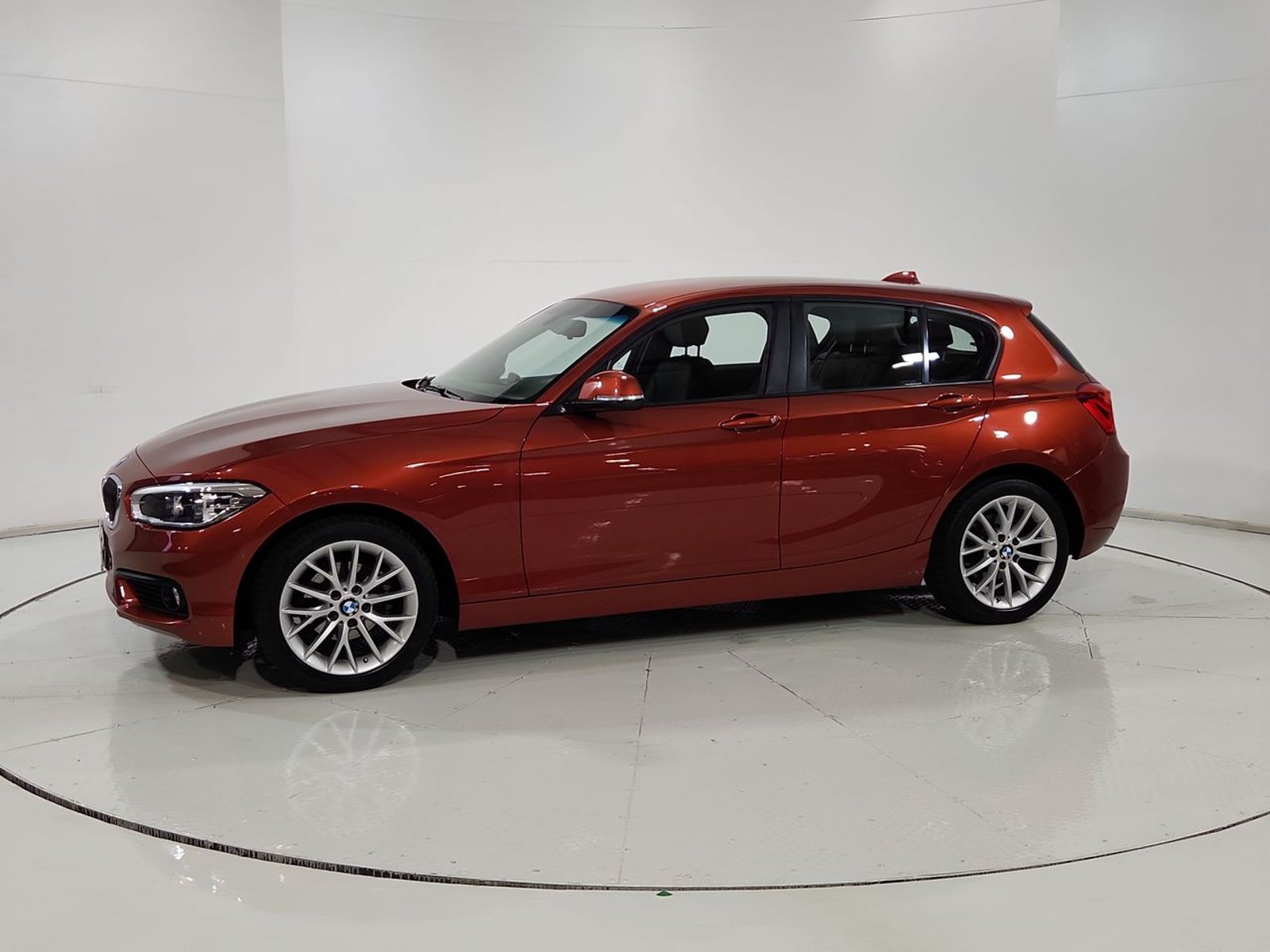 Bmw 118 I 118I HB 1.5 AT 2019 - Imagen 4 de 20