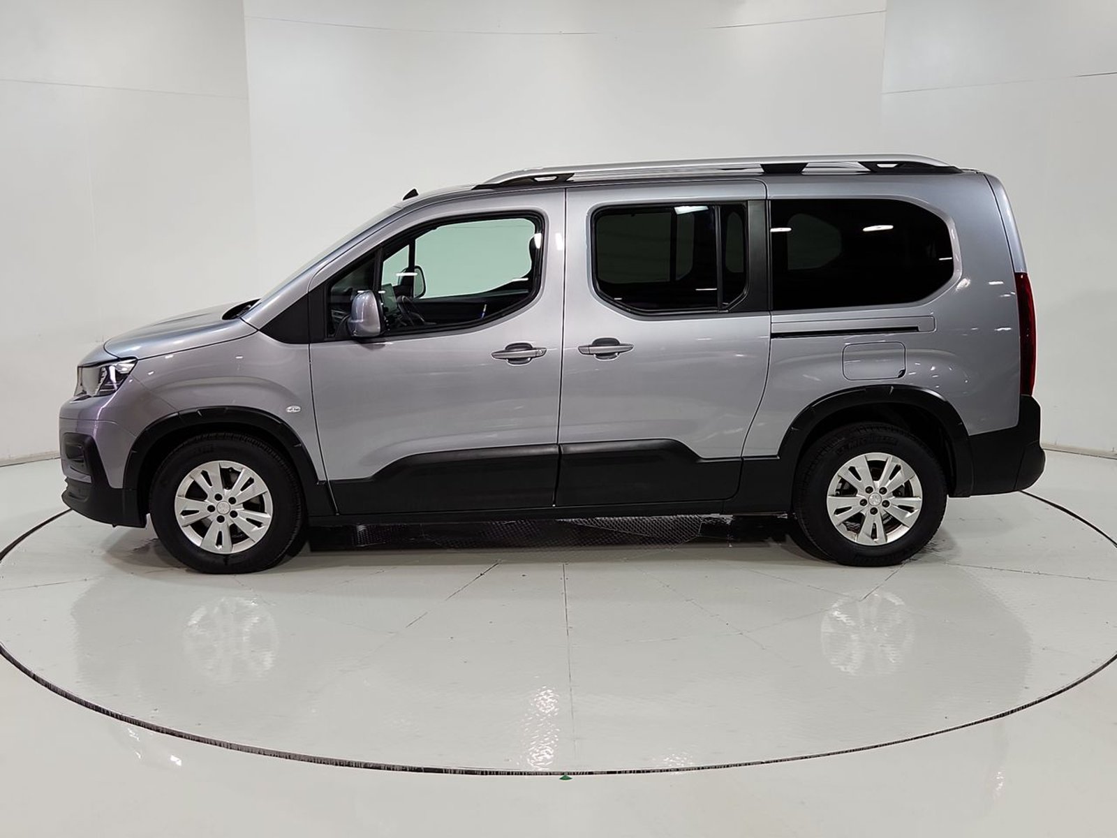 Peugeot RIFTER BLUE HDI 100 1.6 2020 - Imagen 5 de 20
