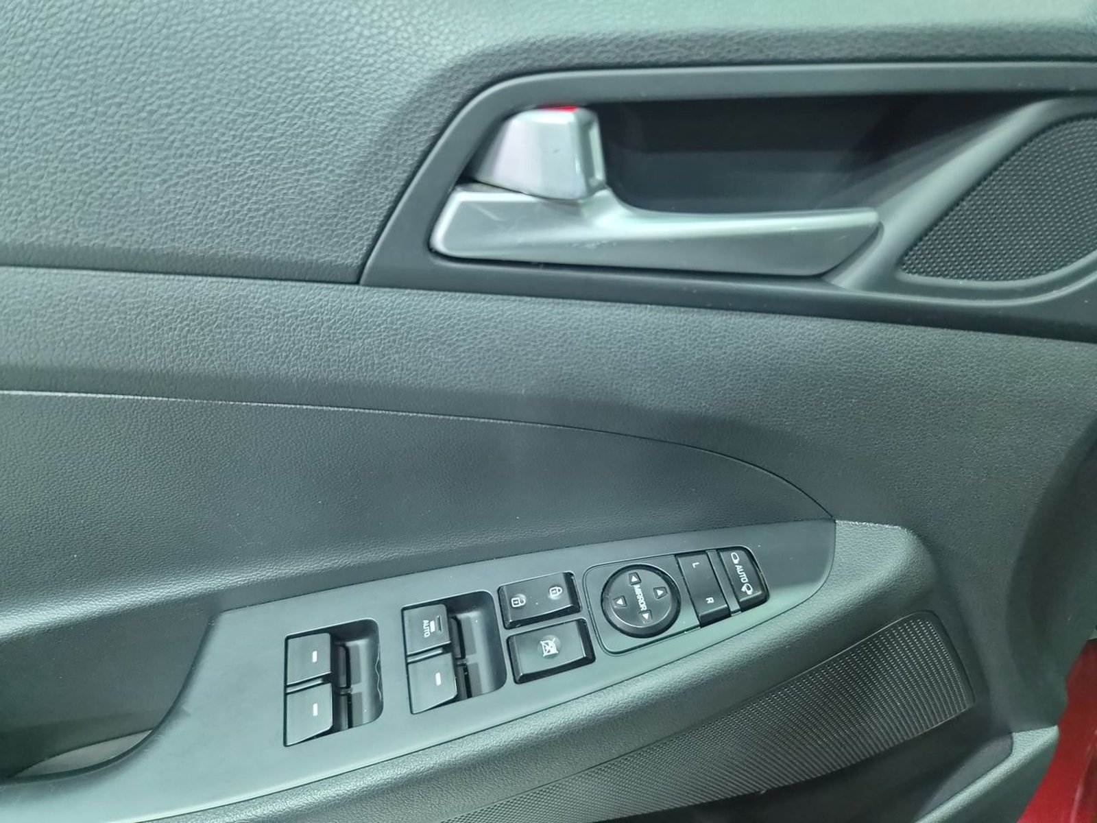 Hyundai TUCSON TL 2.0 AUT 2019 - Imagen 16 de 20