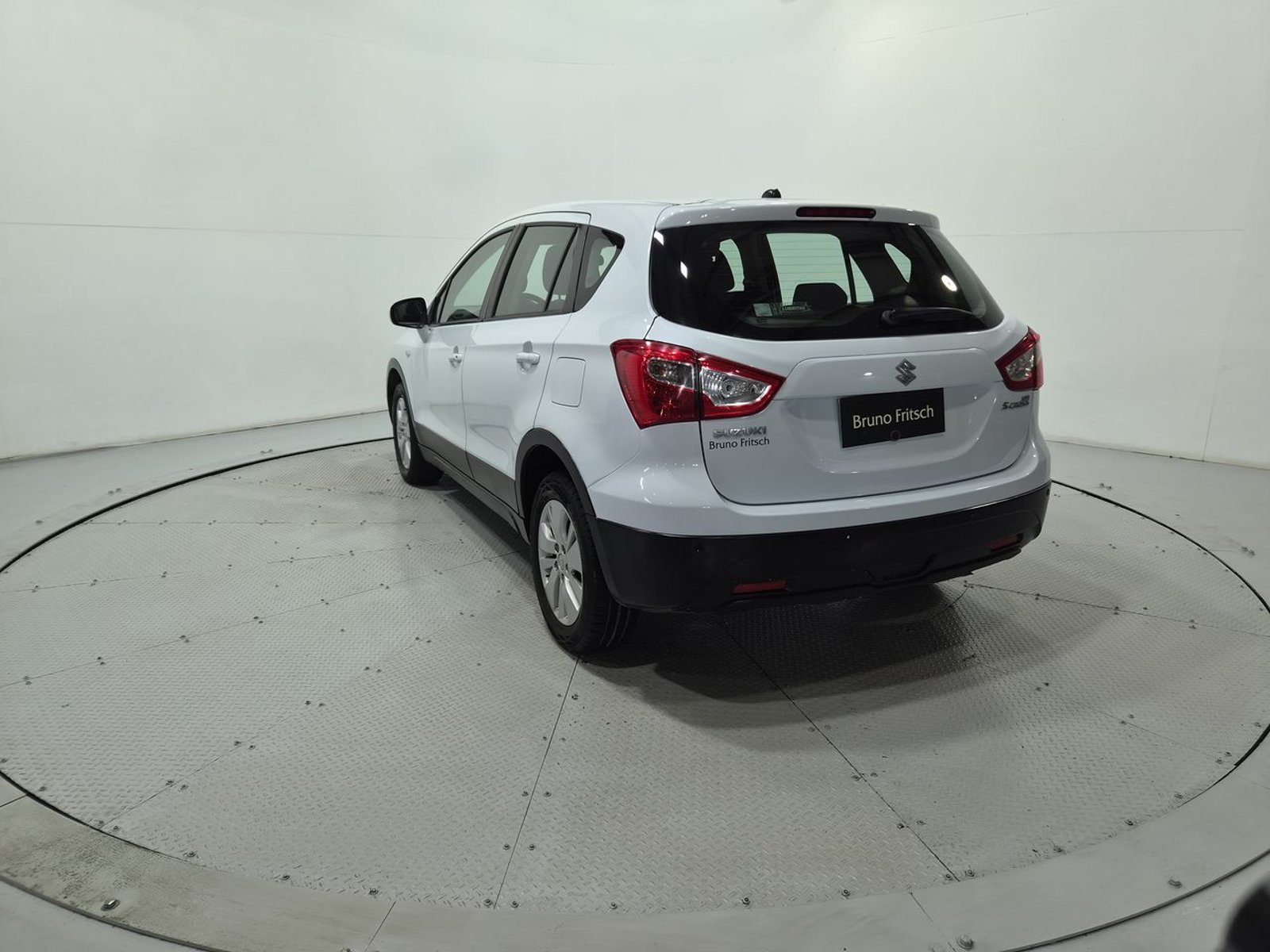 Suzuki S-CROSS S CROSS GL 1.6 AUT 2015 - Imagen 6 de 20